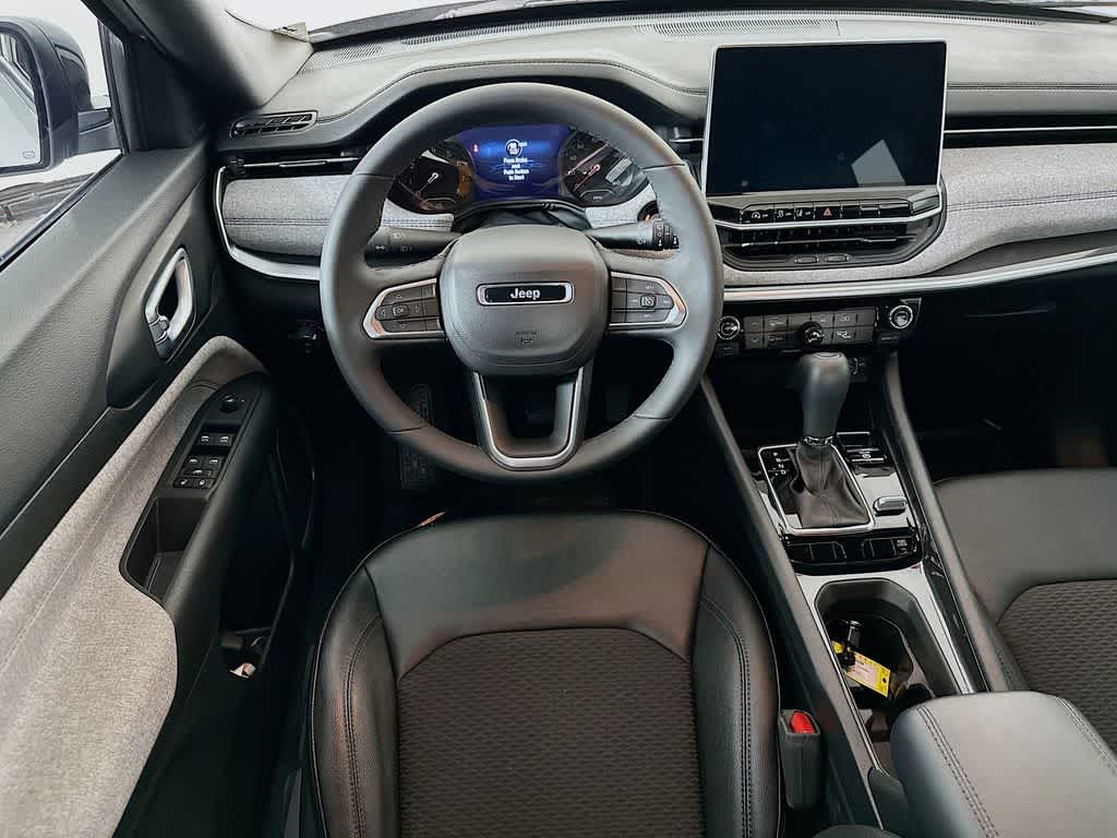 Thumbnail: 2024 Jeep Compass - 10