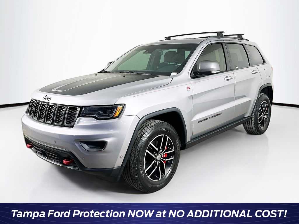 Thumbnail: 2017 Jeep Grand Cherokee - 1
