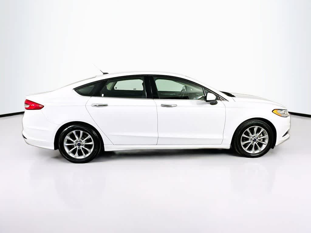 Thumbnail: 2017 Ford Fusion - 25