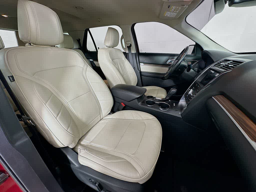 Thumbnail: 2019 Ford Explorer - 15