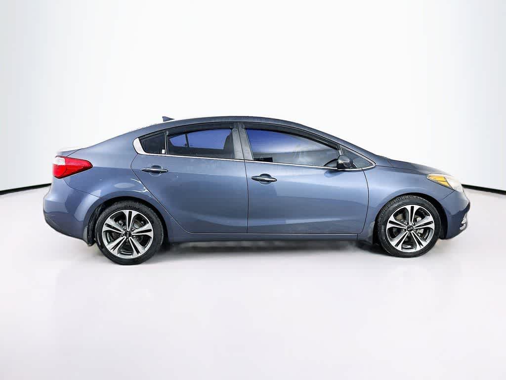 Thumbnail: 2016 Kia Forte - 25