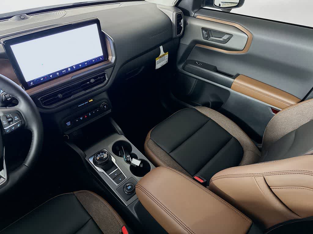 Thumbnail: 2025 Ford Bronco Sport - 11