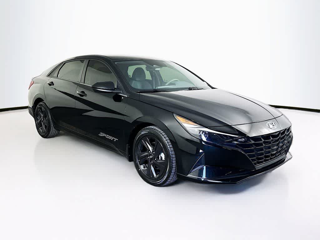 Thumbnail: 2022 Hyundai Elantra - 21
