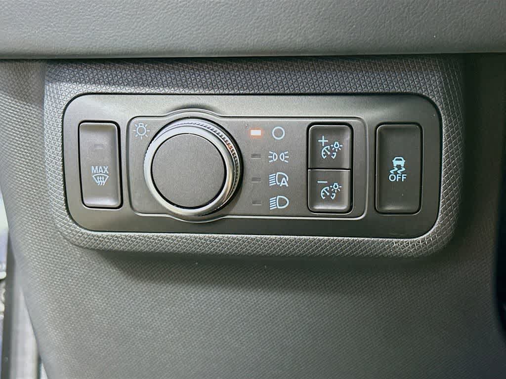 Thumbnail: 2022 Ford Mustang Mach-E - 25