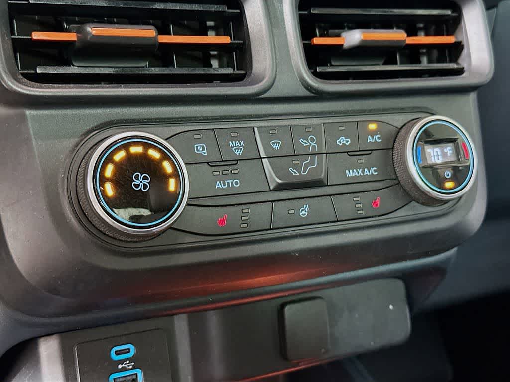 Thumbnail: 2022 Ford Maverick - 17