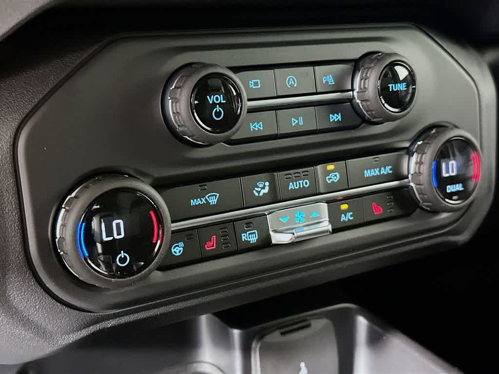 Thumbnail: 2025 Ford Bronco - 18