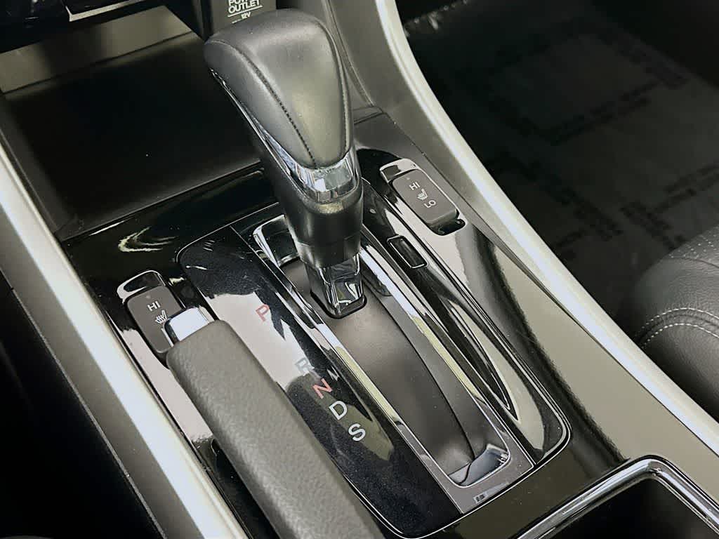 Thumbnail: 2017 Honda Accord - 18