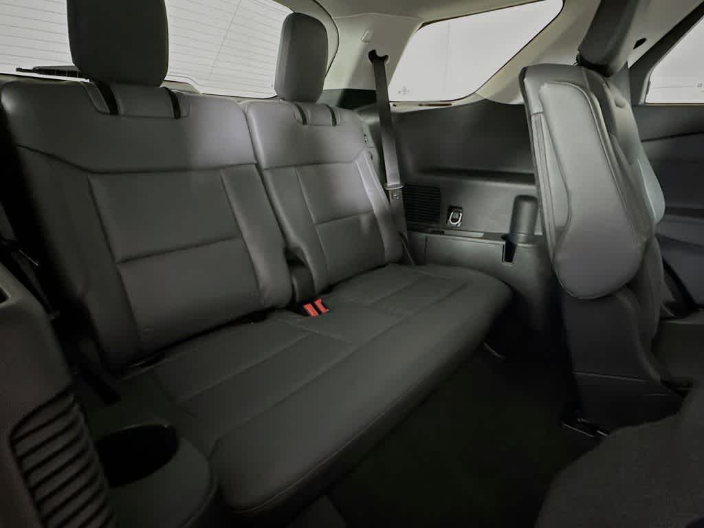 Thumbnail: 2025 Ford Explorer - 31