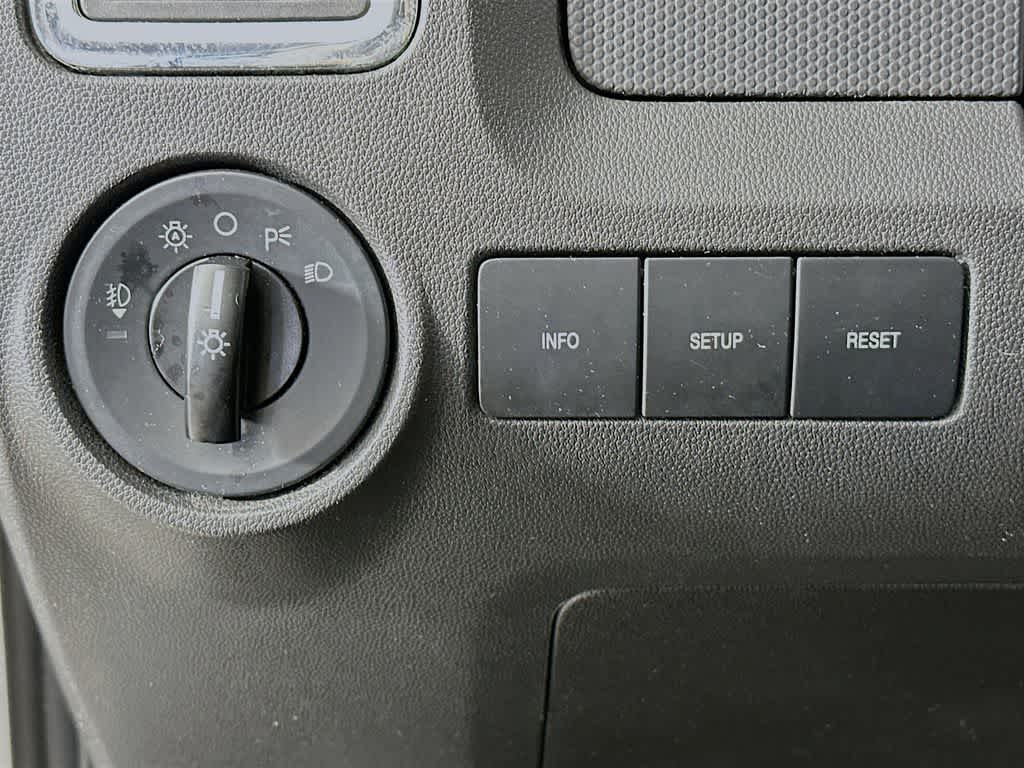 Thumbnail: 2012 Ford Escape - 26