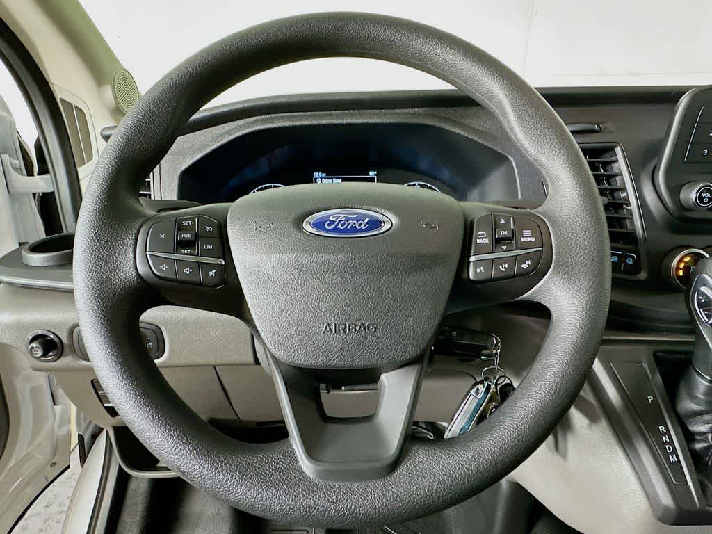 Thumbnail: 2025 Ford Econoline - 13