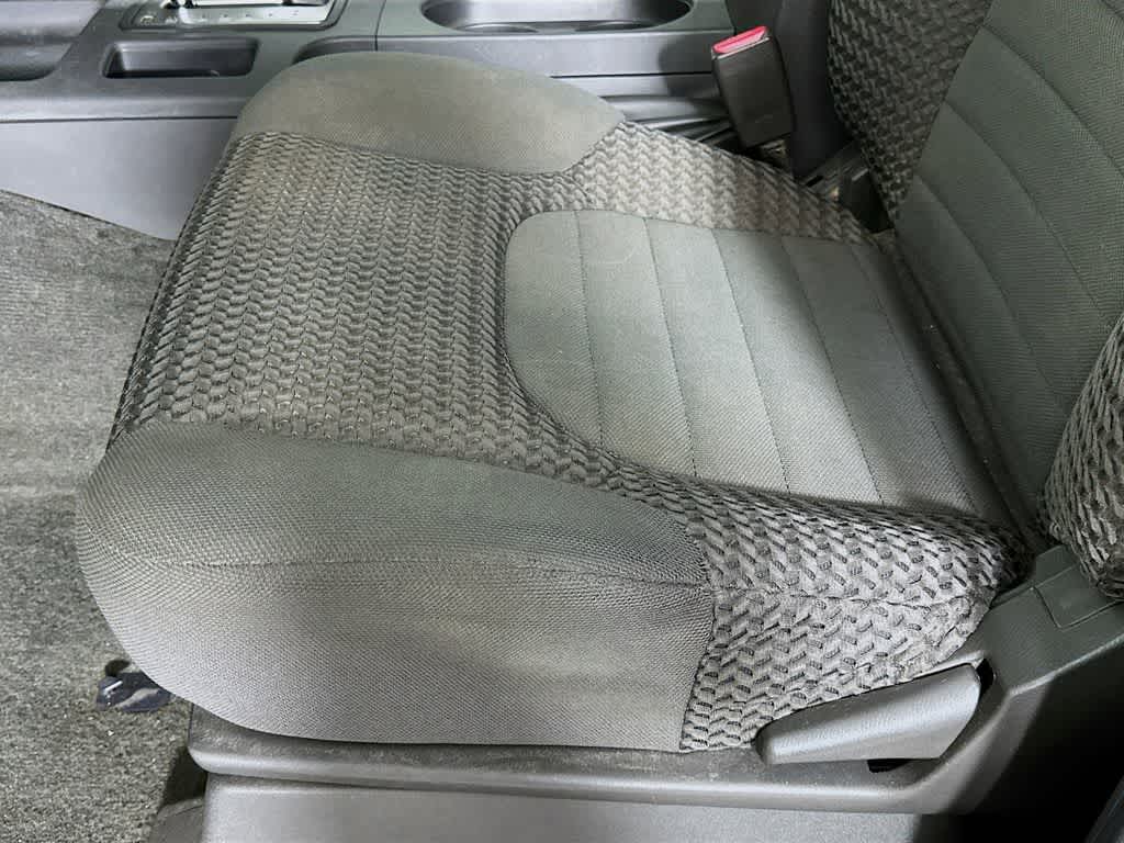 Thumbnail: 2010 Nissan Frontier - 26