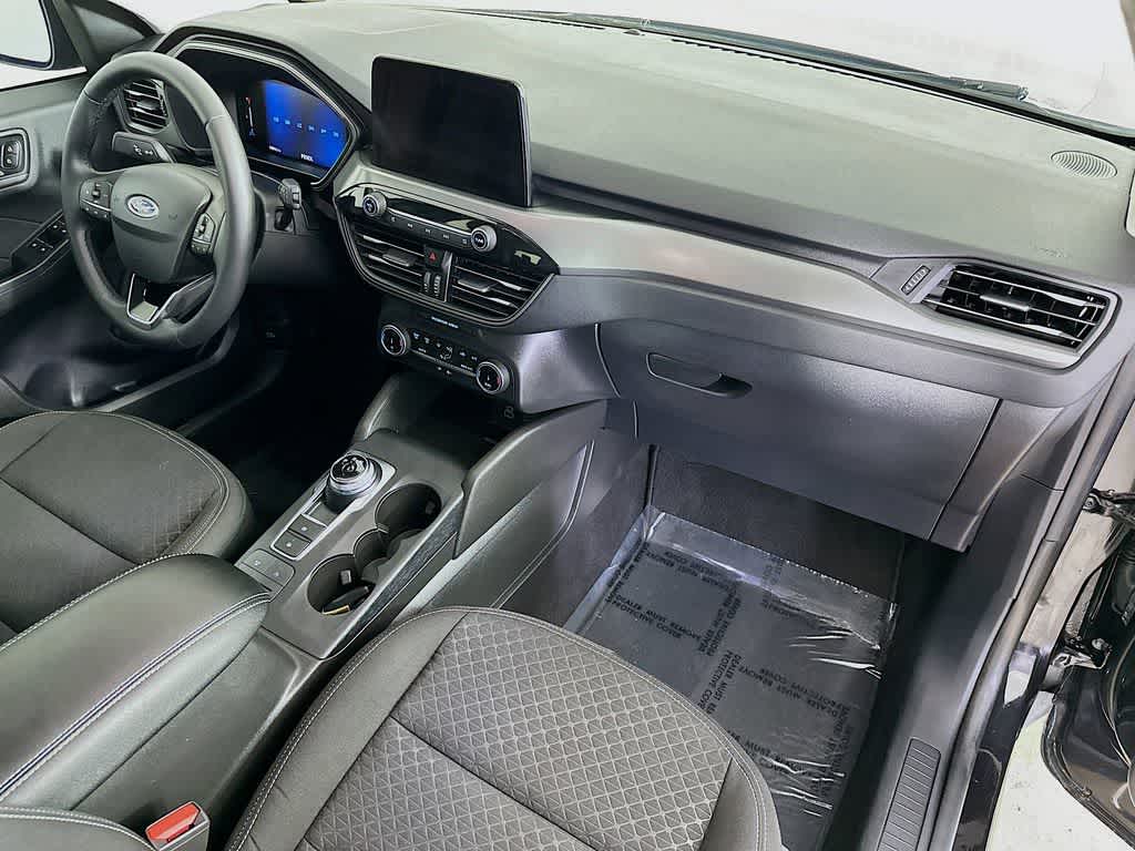 Thumbnail: 2024 Ford Escape - 32