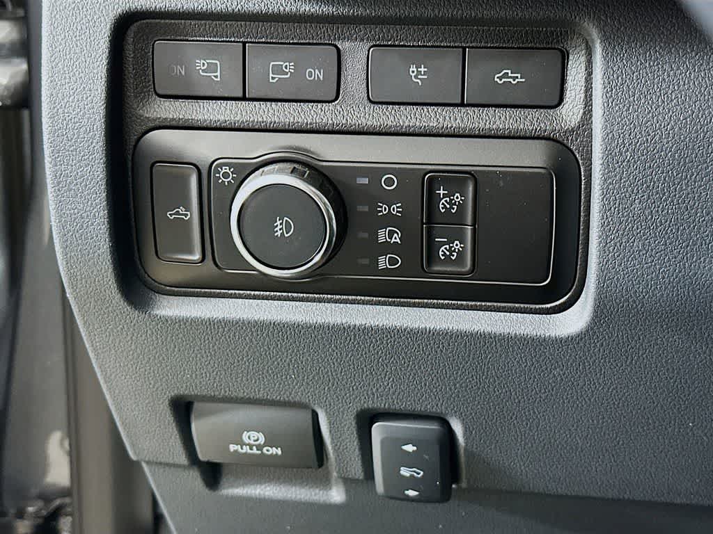 Thumbnail: 2024 Ford Econoline - 27