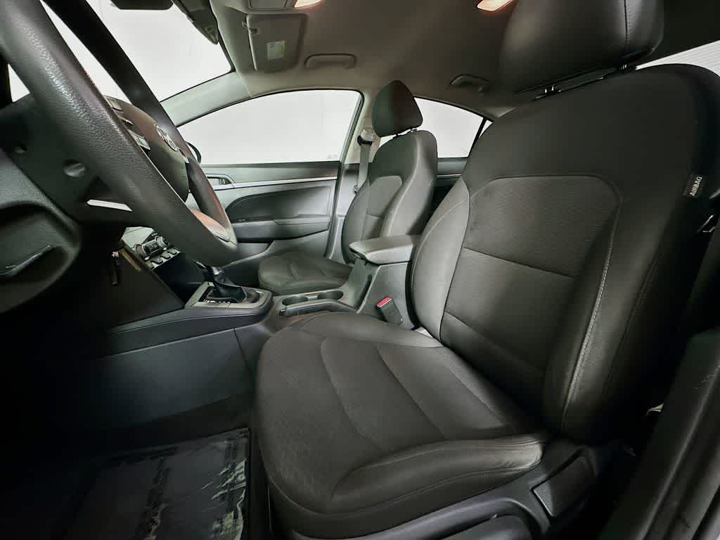 Thumbnail: 2020 Hyundai Elantra - 12