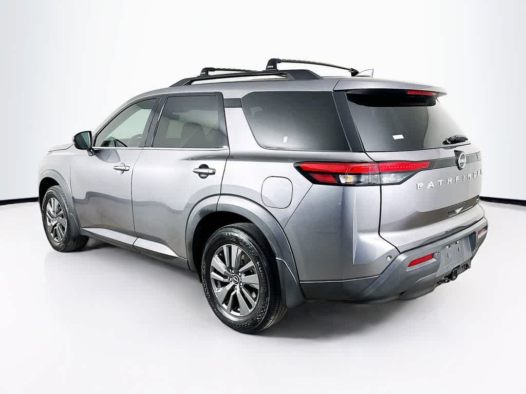 Thumbnail: 2022 Nissan Pathfinder - 4