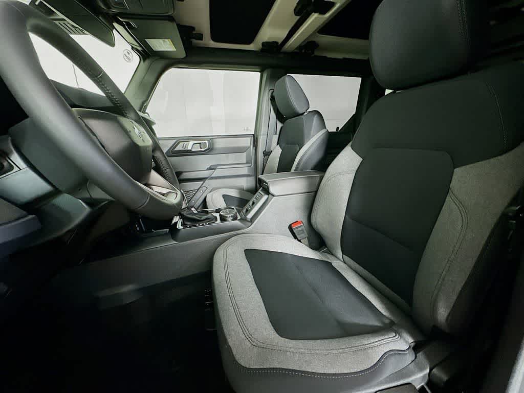 Thumbnail: 2025 Ford Bronco - 12