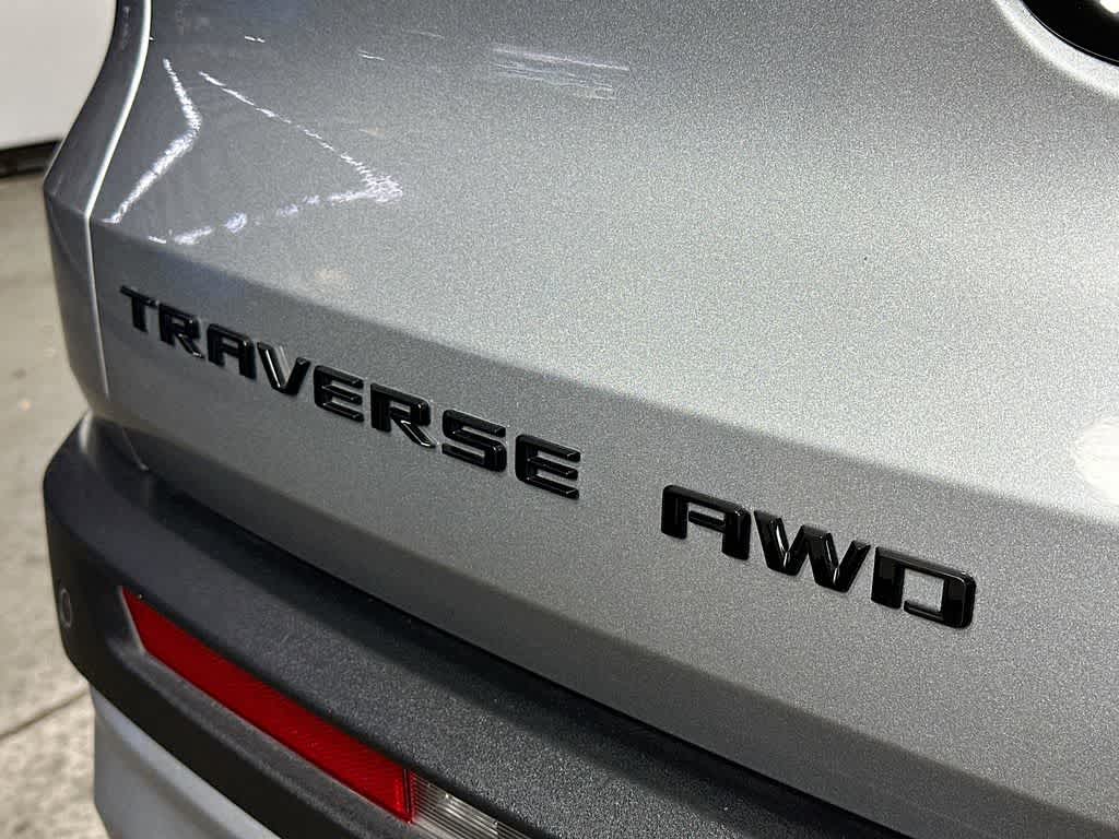 Thumbnail: 2025 Chevrolet Traverse - 7