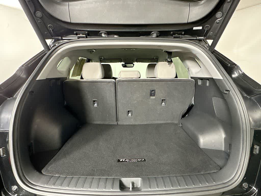 Thumbnail: 2021 Hyundai Tucson - 21