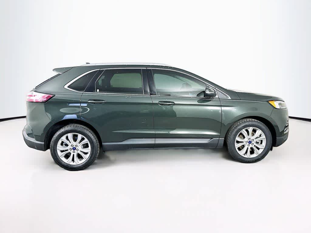 Thumbnail: 2022 Ford Edge - 25