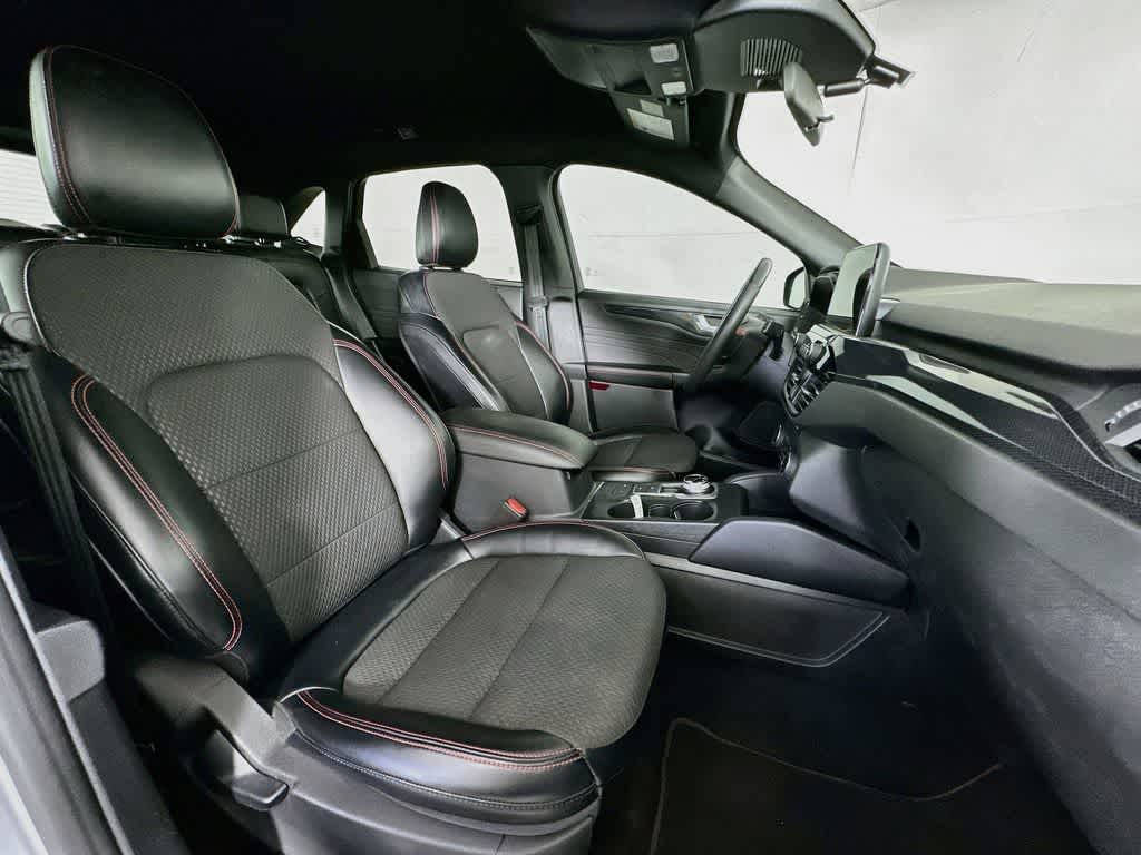 Thumbnail: 2023 Ford Escape - 15