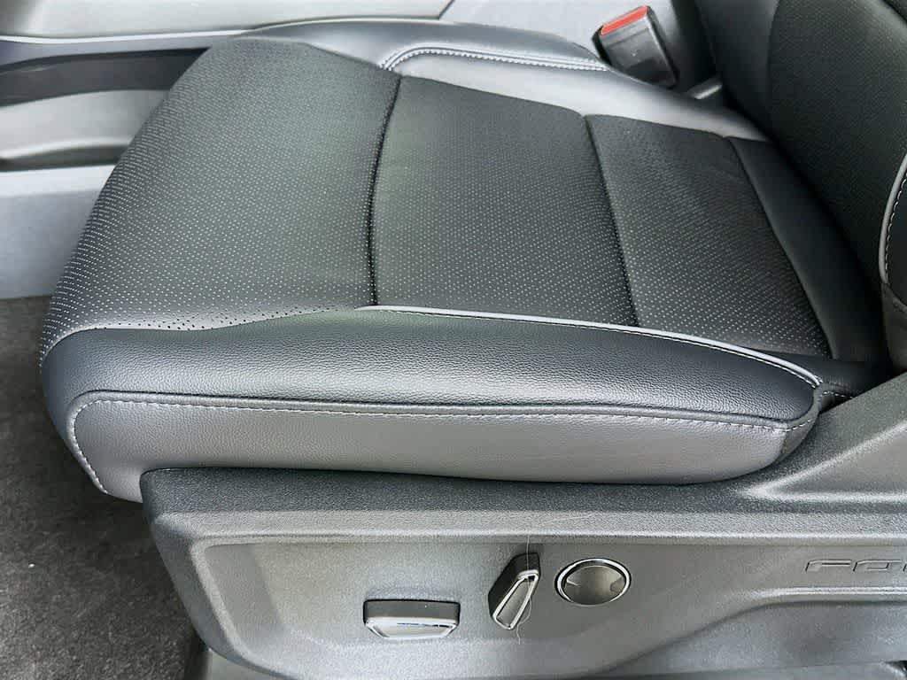 Thumbnail: 2025 Ford F-150 - 32