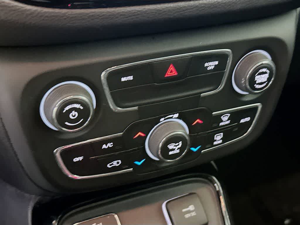 Thumbnail: 2020 Jeep Compass - 18