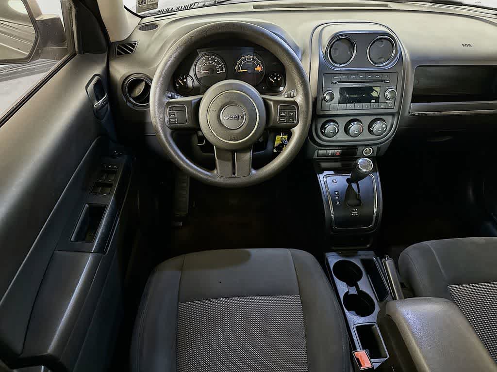 Thumbnail: 2014 Jeep Patriot - 10