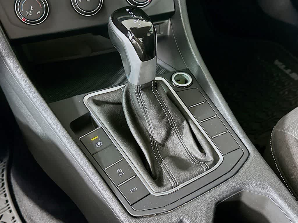 Thumbnail: 2024 Volkswagen Jetta - 18