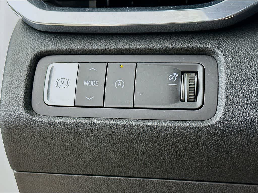 Thumbnail: 2025 GMC Acadia - 27