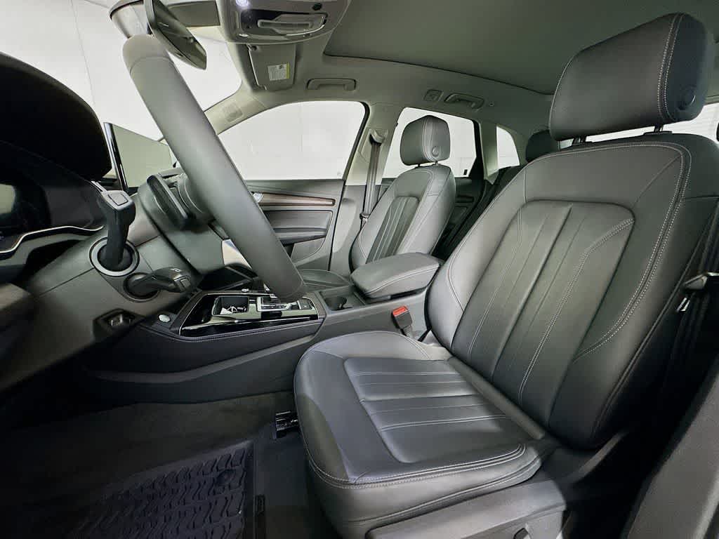 Thumbnail: 2023 Audi Q5 - 12