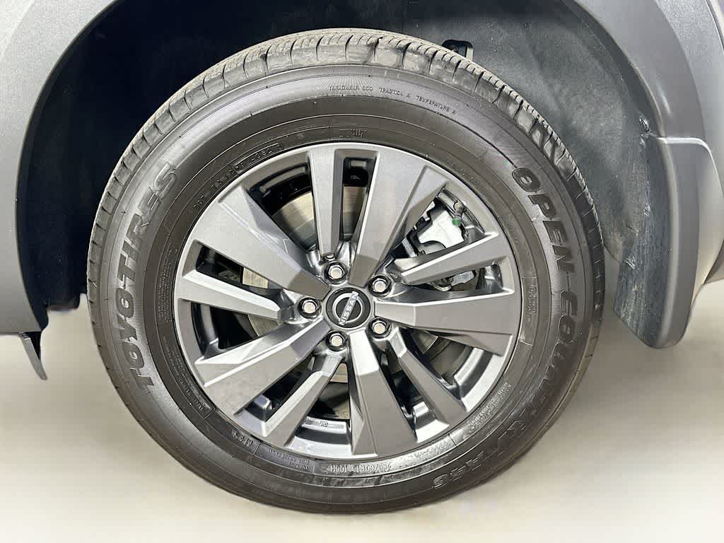 Thumbnail: 2022 Nissan Pathfinder - 8