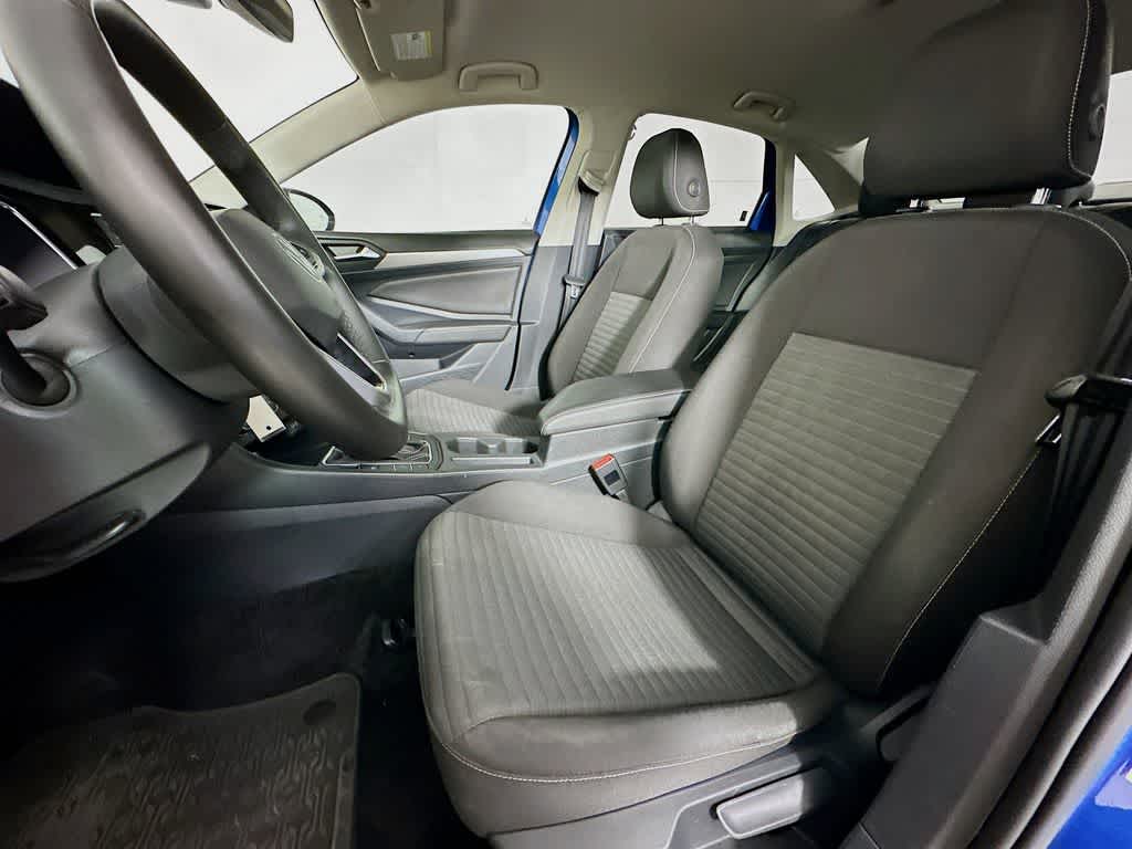 Thumbnail: 2024 Volkswagen Jetta - 12