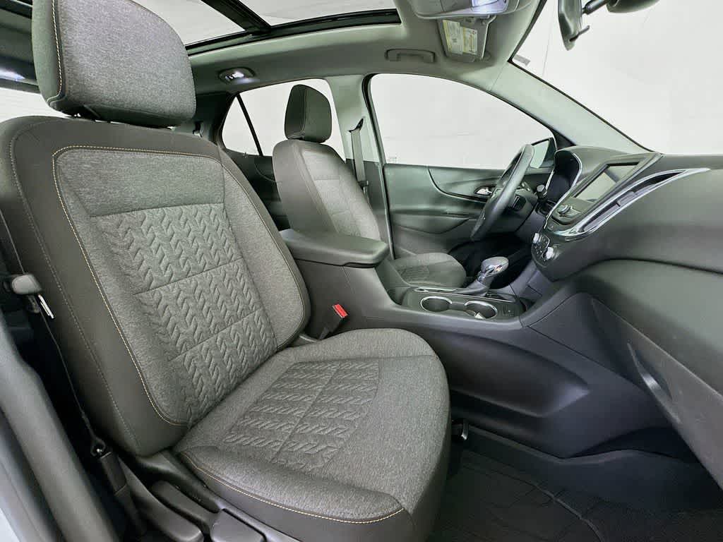 Thumbnail: 2022 Chevrolet Equinox - 15