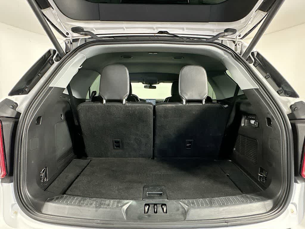 Thumbnail: 2020 Ford Explorer - 21