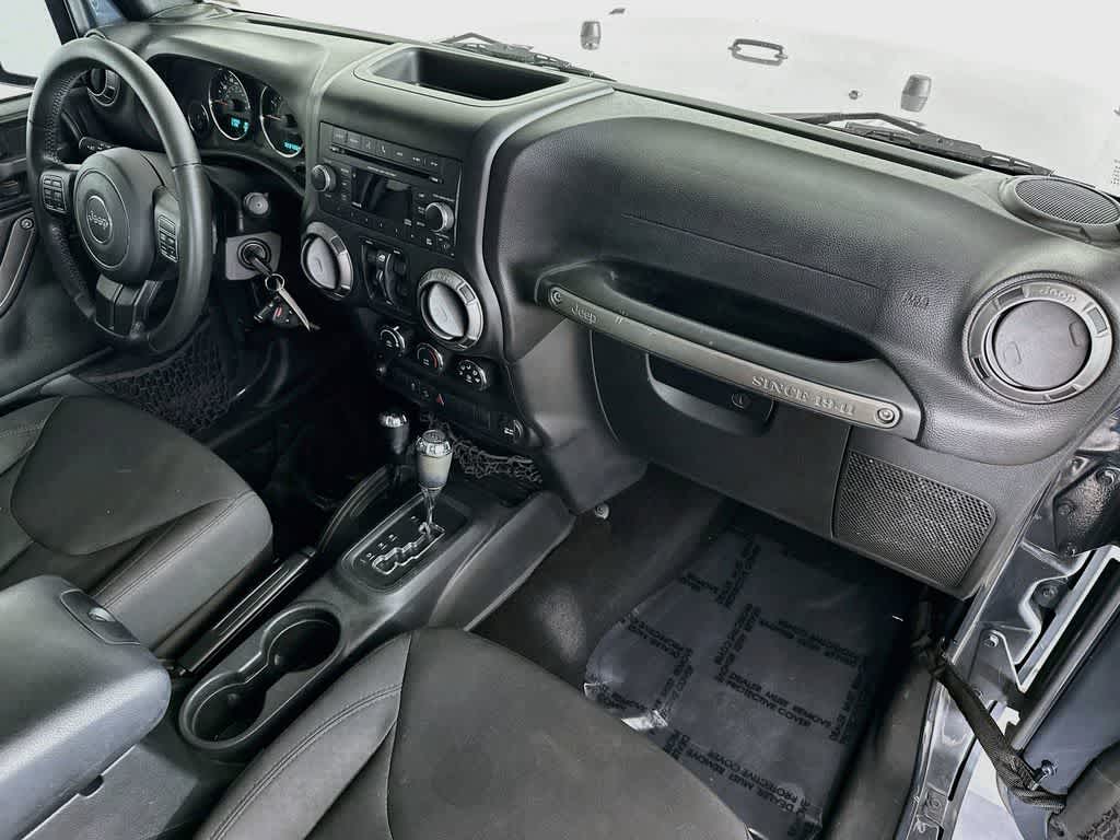 Thumbnail: 2017 Jeep Wrangler - 28