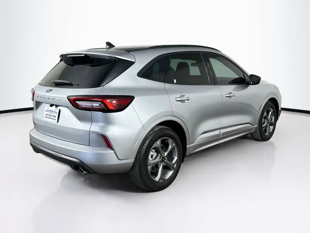 Thumbnail: 2023 Ford Escape - 24