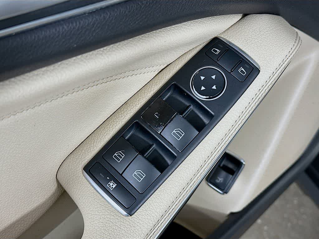 Thumbnail: 2018 Mercedes-Benz GLA - 30