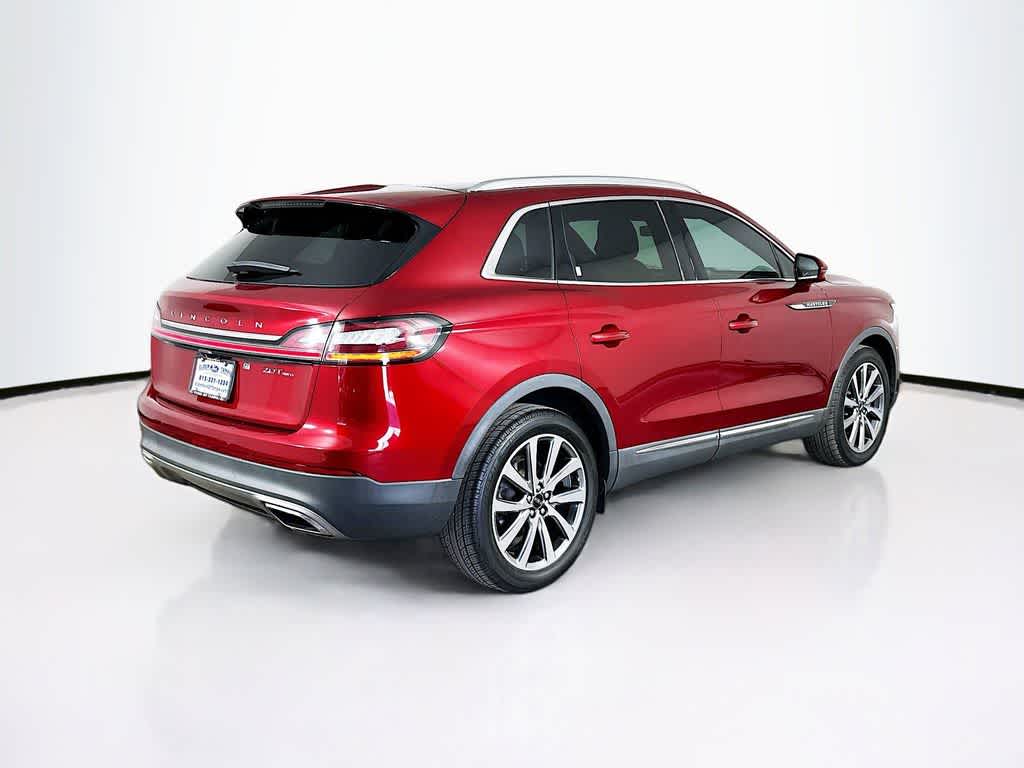 Thumbnail: 2019 Lincoln Nautilus - 25