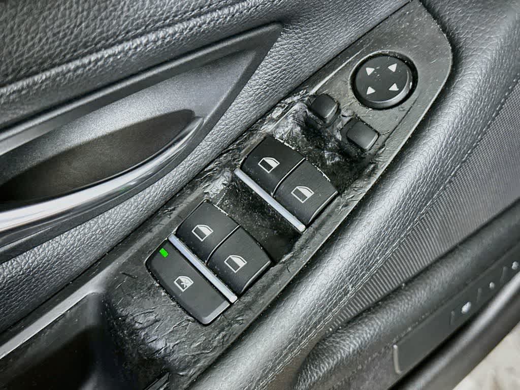 Thumbnail: 2015 BMW 5 Series - 30