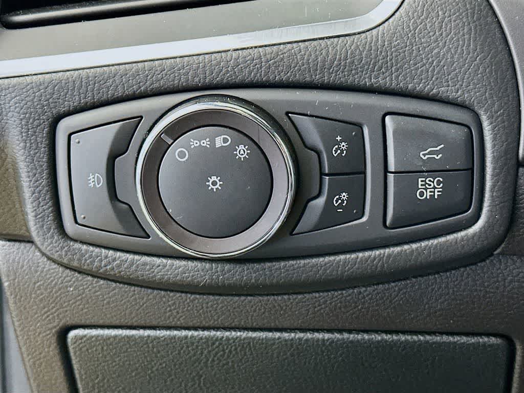 Thumbnail: 2019 Ford Edge - 27