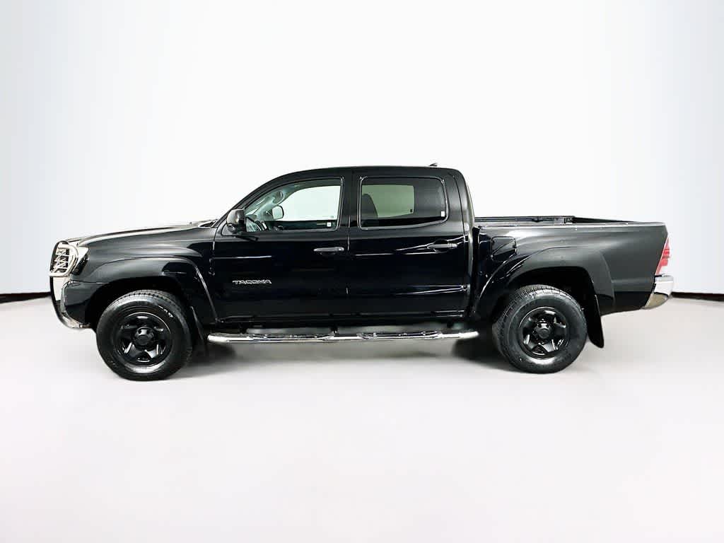 Thumbnail: 2014 Toyota Tacoma - 3