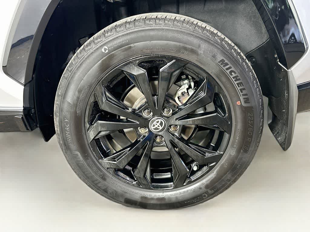 Thumbnail: 2025 Toyota RAV4 - 8