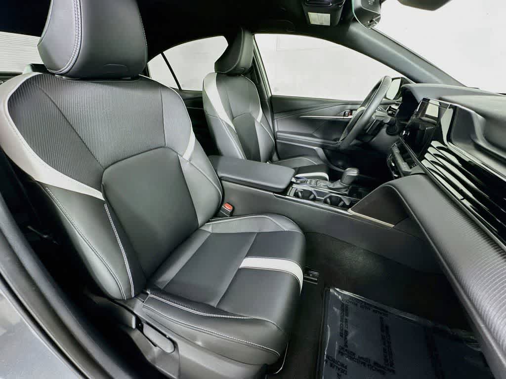 Thumbnail: 2025 Toyota Camry - 15