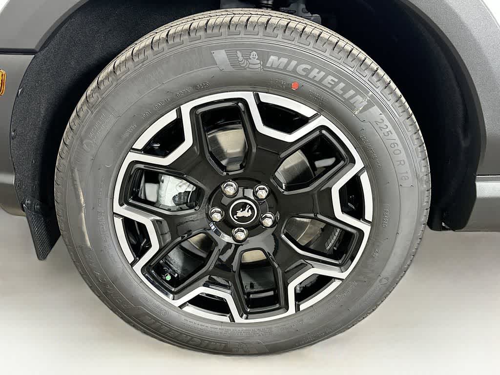 Thumbnail: 2025 Ford Bronco Sport - 8