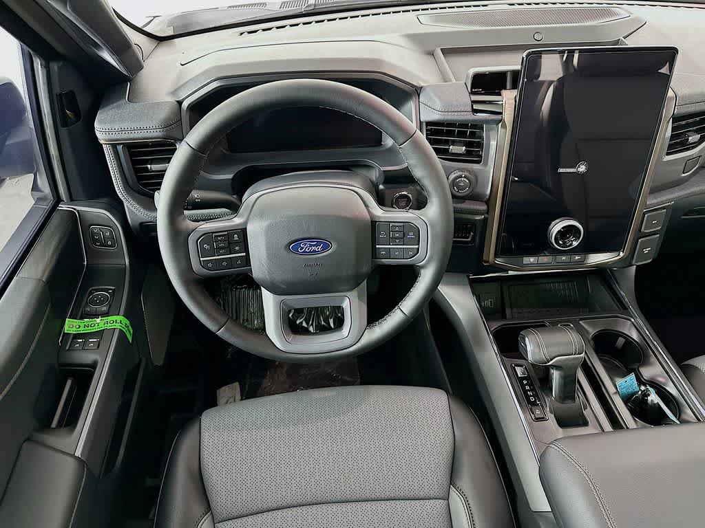 2025 Ford F-150 Lightning Lariat 9