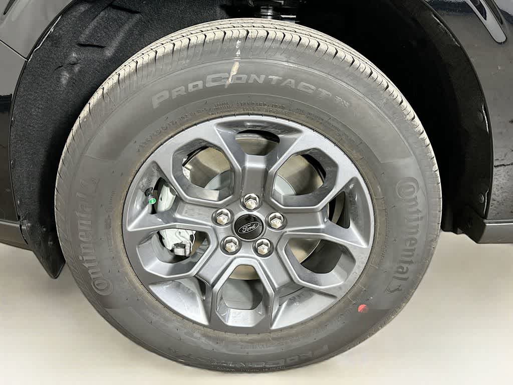 Thumbnail: 2025 Ford Maverick - 8