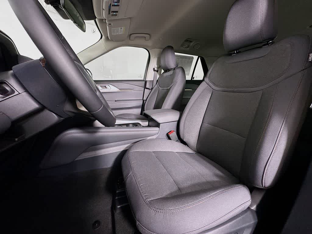 Thumbnail: 2026 Ford Explorer - 12