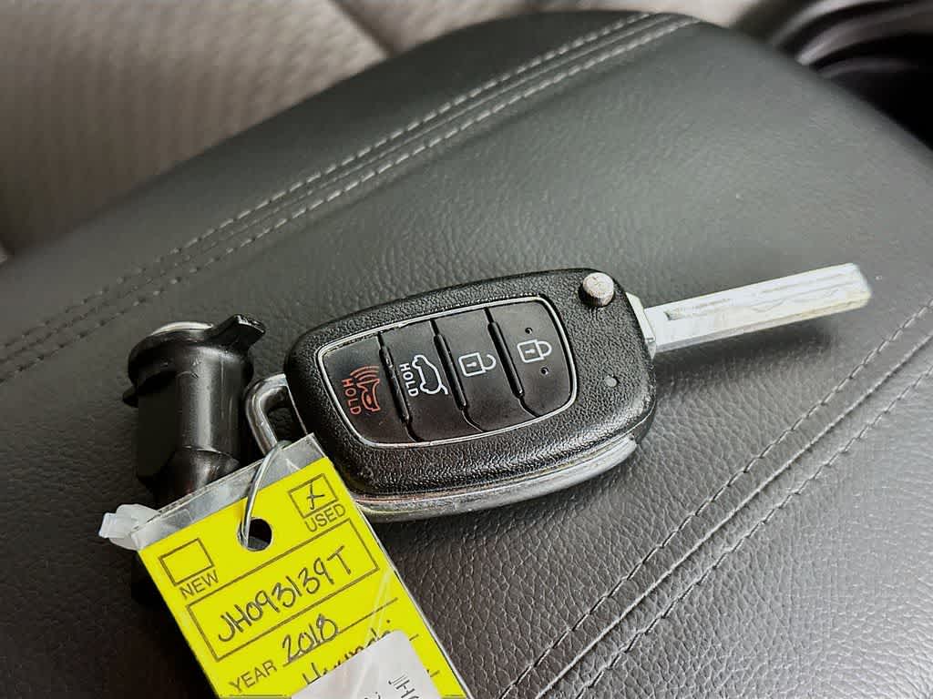 Thumbnail: 2018 Hyundai Santa Fe - 21