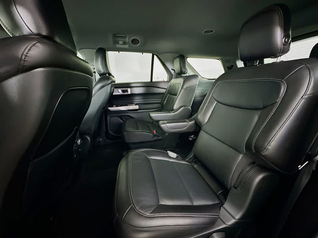 Thumbnail: 2020 Ford Explorer - 14