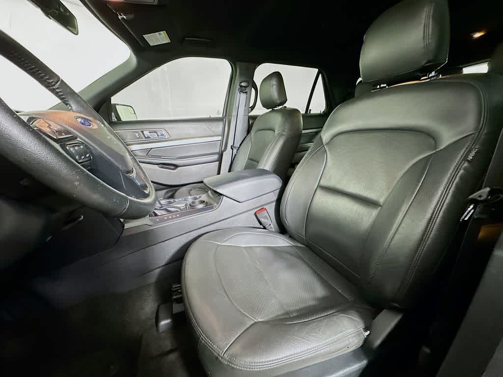 Thumbnail: 2018 Ford Explorer - 12